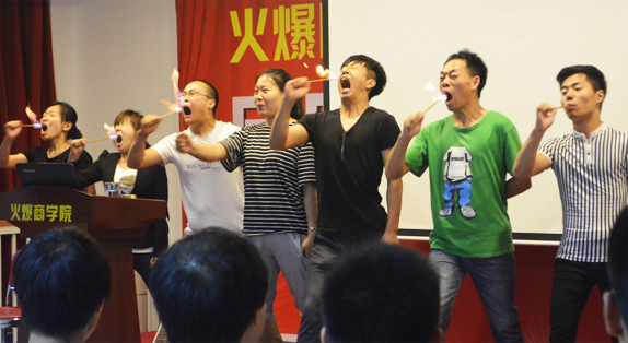 �W(xu��)�T��ͻ��������չʾ�̻��