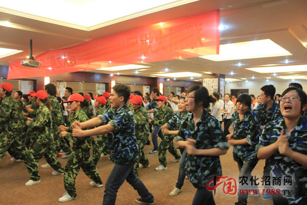 鋼鐵是怎么煉成的