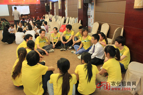 風雨同舟,的團隊