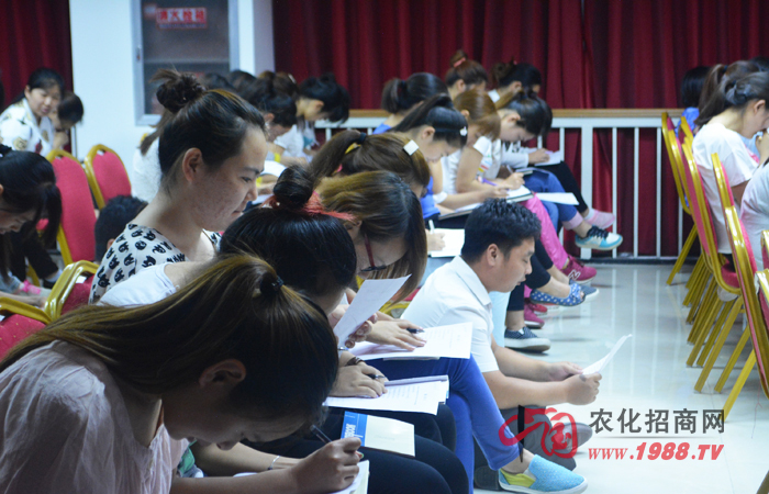 �𱬃��ɣ��F���P�P����������֮·