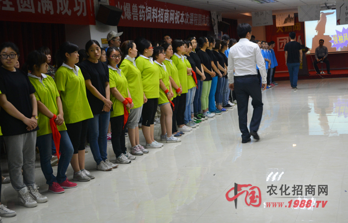 һ�ݸ�����һ���ի@���C(j��)��(hu��)�����o�М�(zh��n)�����