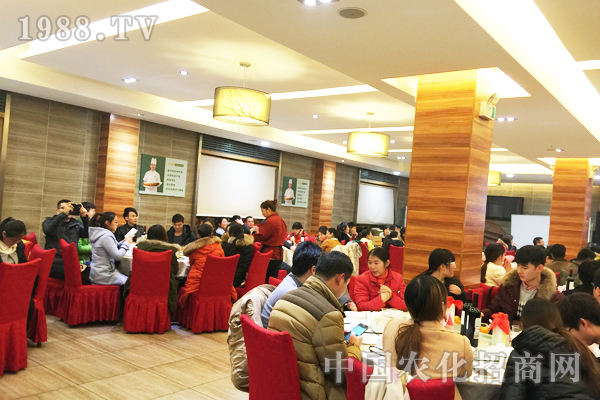 ����2015��չ��2016ȫ���Ը����ഺ�o����