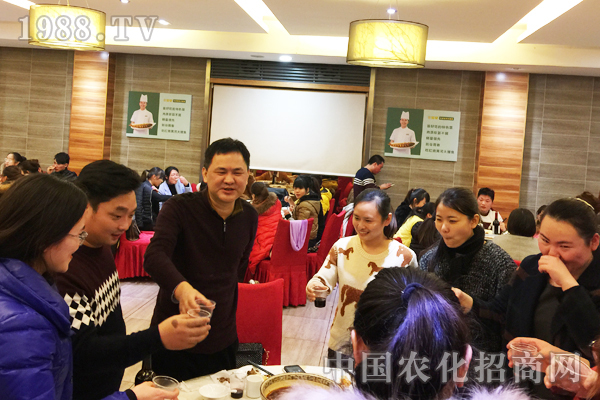 ȫ���Ը��������҂���(hu��)������