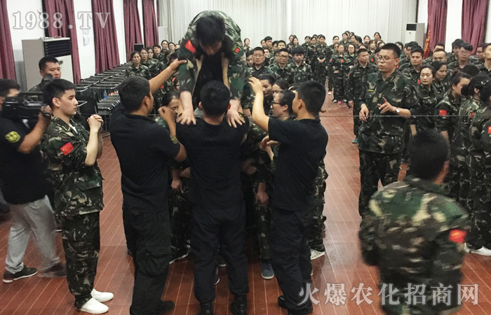 ��(d��ng)���X(ju��)�� ͻ������