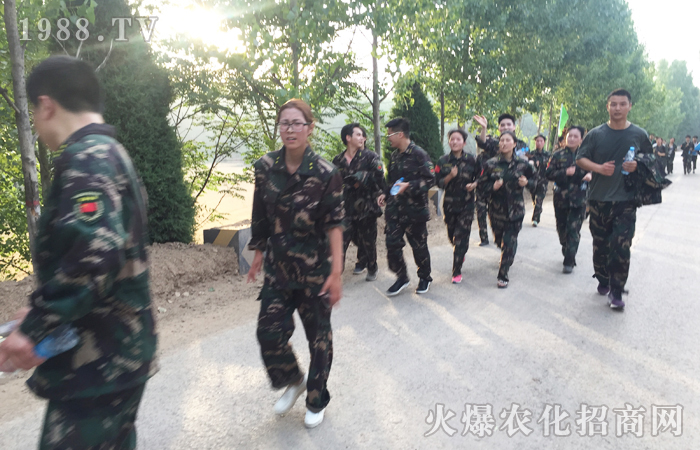 ��(d��ng)���X�� ͻ���Լ�