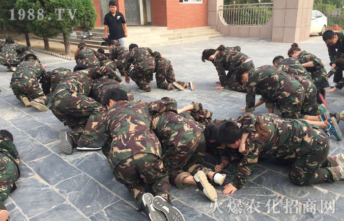 �W(xu��)��(hu��)�ж�����ϧ�F(xi��n)�ړ��еģ��ŕ�(hu��)�õ���������