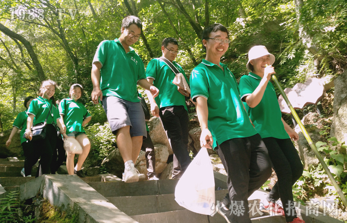 ɽ���˞�壬·�h(yu��n)�_���L��