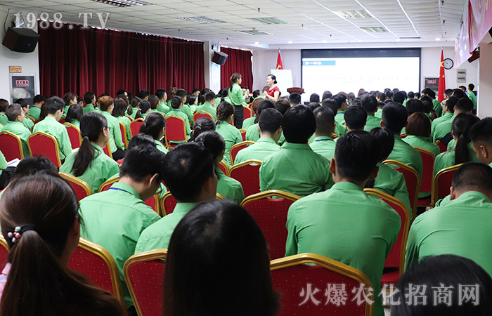 ׌�Y�x����ÿ��(g��)��(x��)��(ji��)�����݃�(y��u)���^һ����