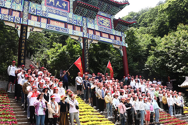 �p�Ͼ�ɽ֮����Ʒ���W(xu��)֮������Ʒ��֮����