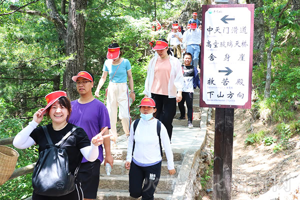 ����ƺ����^���W(xu��)���⽛(j��ng)����½�(j��ng)