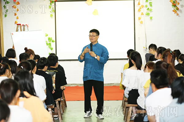 �Ͼ�ɽ֮��|�h�����g�@������һ�����gʢ���