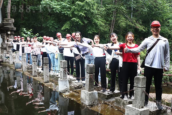 ���Ͼ�ɽ���W���W�Ļ���