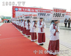 �r(n��ng)�����̾W(w��ng)��(zh��n)ʿ��һ·��ǰ��Ц��Ⱥ����