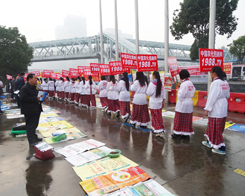 2013�׏ͷ�չ�N���ϵ�С������