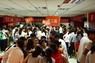 �ɾ��Լ�-����(d��ng)�h(hu��n)��(ji��)�����L(zh��ng)�Ġ�B(t��i)��(du��)���ӵ�Ӱ�