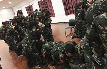 頑強拼搏，超越自我，不鳴則已，一鳴驚人！