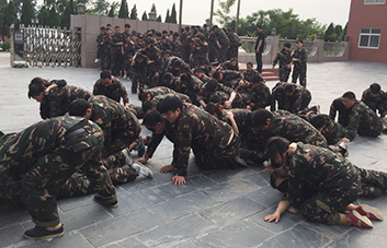 坎坷人生路，找回自己，懂得謙卑，學(xué)會感恩！