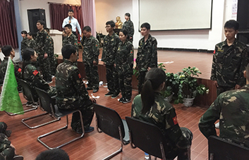 不全力以赴，不積極進(jìn)取，必將被淘汰出局！