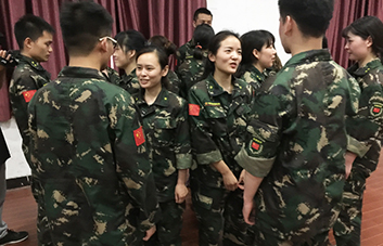 學(xué)會贊美，每天都是精彩人生！