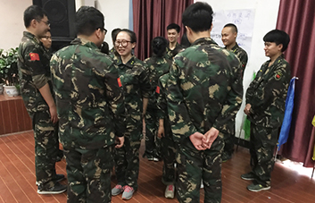 成功與放棄，也許只隔著一句贊美的距離！