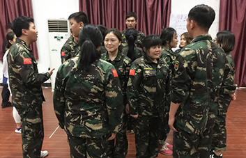 最真誠的慷慨就是贊賞他人！