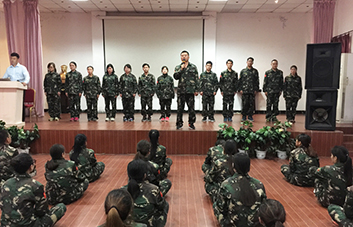 毛遂自薦、領(lǐng)袖選拔，感受領(lǐng)導(dǎo)的責(zé)任與辛酸！