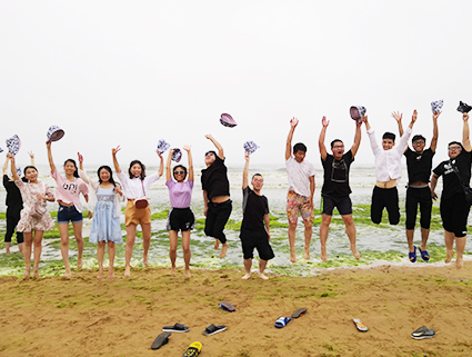 ��s�󺣣����跼�A��ףԸ�𱬾W(w��ng)��l(f��)չ����ʢһ����