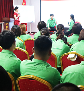 �����������ԶY���ˣ��𱬼��ˌW�Yæ��