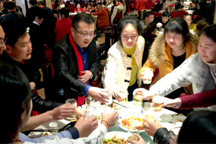 �ο��cʳƷ�W(w��ng)�e��ͬ�����ل�(chu��ng)�x����