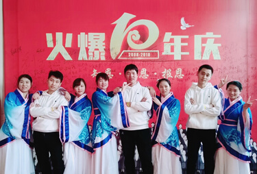 �]���������(d��ng)�ഺ���r(n��ng)�Y�W(w��ng)С����Ӱ����