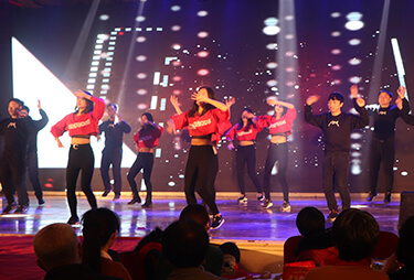 ��10��c�_(k��i)��(ch��ng)�衶���(d��ng)�ഺ������������